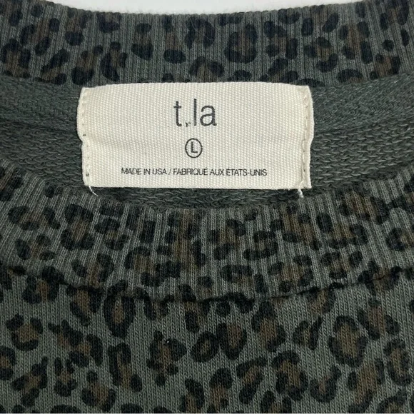 ANTHROPOLOGIE t.la Ruffle Sleeve Womens Sweatshirt Green Animal Print Size Large - Picture 5 of 8
